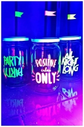 Vasos con impresión fluorescente - Efecto Digital
