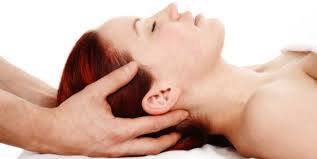 El Reiki es un método con técnicas de sanación con las manos, con estas técnicas se canaliza la ener...