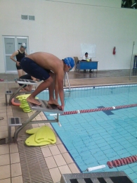 Natación desarrolla el tono muscular en un ambiente propicio para el desarrollo de tus habilidades, ...