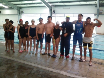 Natación desarrolla el tono muscular en un ambiente propicio para el desarrollo de tus habilidades, ...