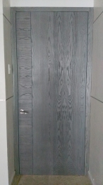 Puerta de Encino entintada en grises - Neo Carpets Interiorismo - Puebla