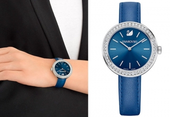SWAROVSKI DAYTIME
32mm – Acero - Piel Azul - Bauer Joyeros - Puebla