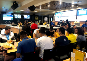 Buffalo Wild Wings en Plaza Kentro es el mejor lugar para visitar con tus amigos. - Plaza Comercial ...